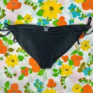 Black Aerie bikini bottoms with lace detail